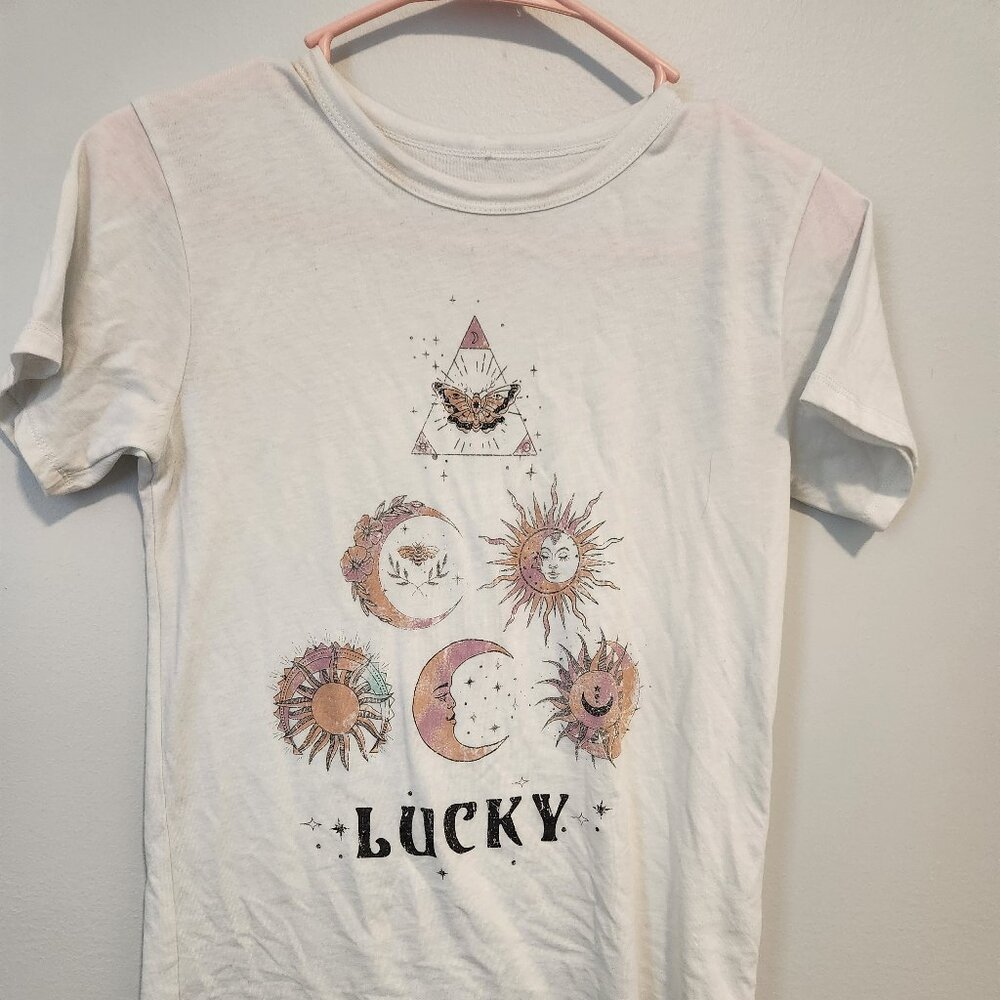 white light weight t shirt